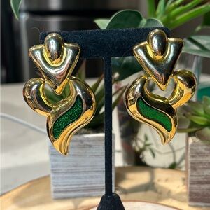 VTG| ClipOn Gold/Green Earrings💚⭐️